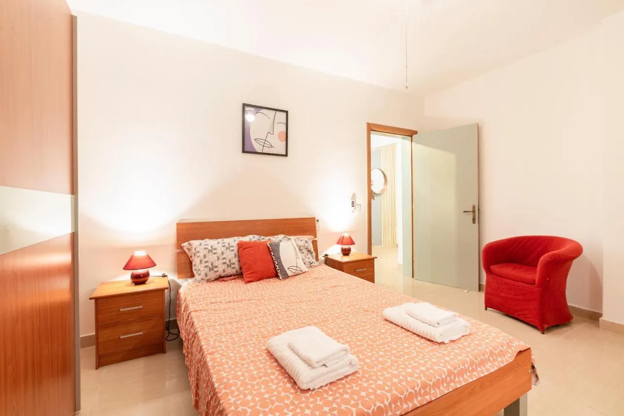 Apartment Bv1 - Spacious And Bright - Prime Location Saint Julian's Malta