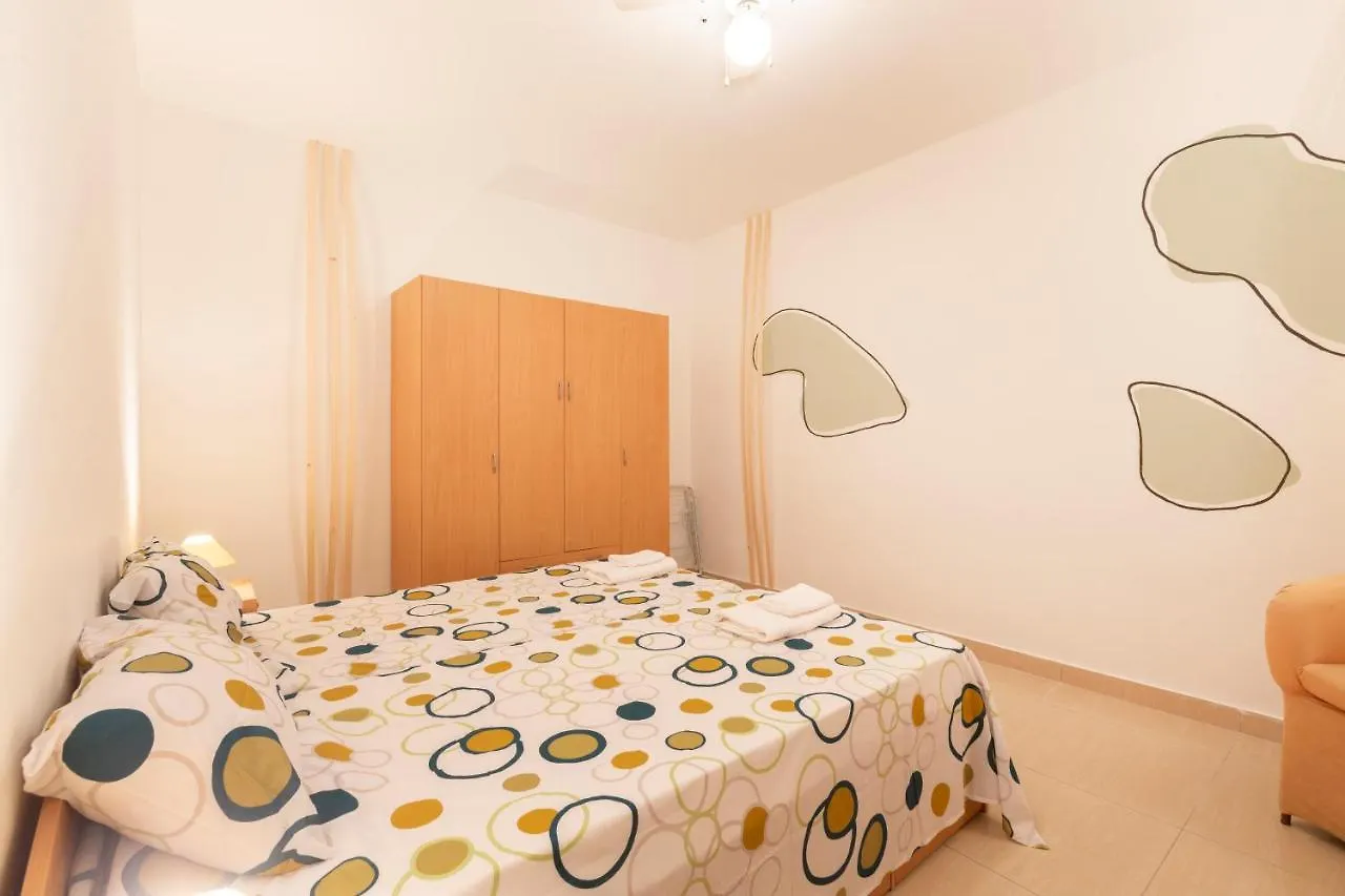Bv1 - Spacious And Bright - Prime Location San Ġiljan Apartment